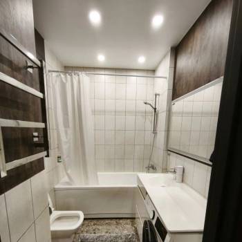 Сдается 1-комнатная квартира, 43 м²