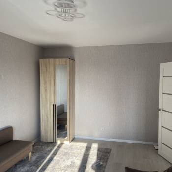 Сдается 1-комнатная квартира, 37 м²