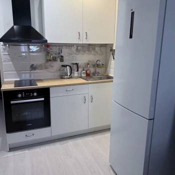 Сдается 1-комнатная квартира, 42 м²