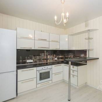Сдается 2-х комнатная квартира, 72 м²