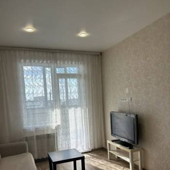 Сдается 1-комнатная квартира, 37 м²