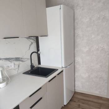 Сдается 2-х комнатная квартира, 42 м²