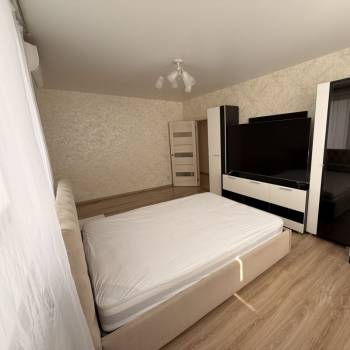 Сдается 2-х комнатная квартира, 63 м²