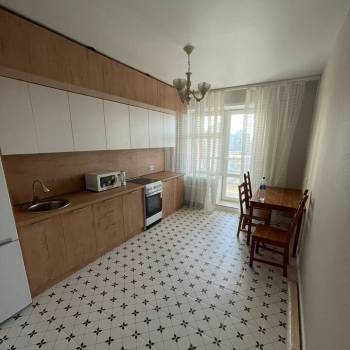 Сдается 2-х комнатная квартира, 68 м²