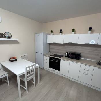Сдается 1-комнатная квартира, 50 м²
