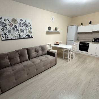 Сдается 1-комнатная квартира, 50 м²