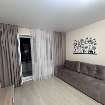 Сдается 1-комнатная квартира, 50 м²