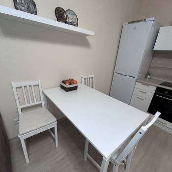 Сдается 1-комнатная квартира, 50 м²