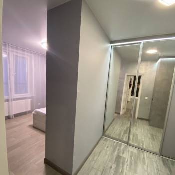 Сдается 1-комнатная квартира, 310 м²