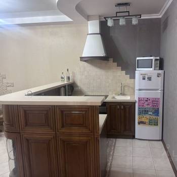 Сдается 1-комнатная квартира, 58 м²