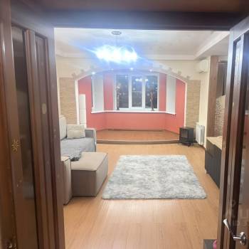 Сдается 1-комнатная квартира, 58 м²