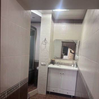 Сдается 1-комнатная квартира, 58 м²