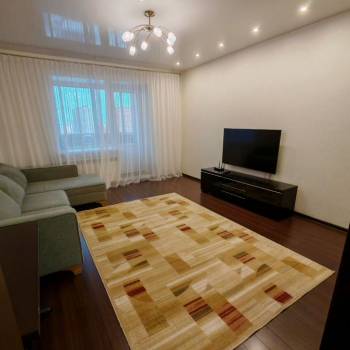 Сдается Многокомнатная квартира, 90 м²