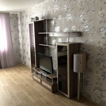 Сдается Многокомнатная квартира, 103,6 м²