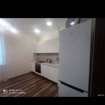 Сдается Многокомнатная квартира, 60 м²