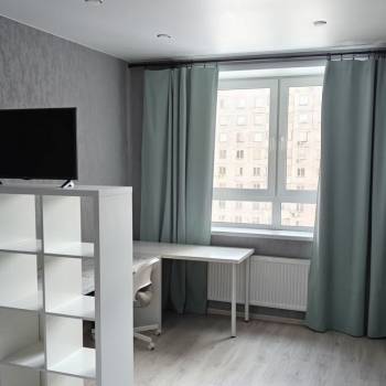Сдается 1-комнатная квартира, 42 м²