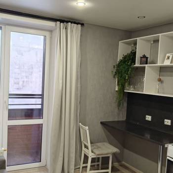 Сдается 1-комнатная квартира, 42 м²
