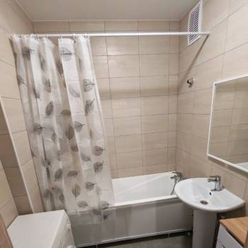 Сдается 2-х комнатная квартира, 54,6 м²