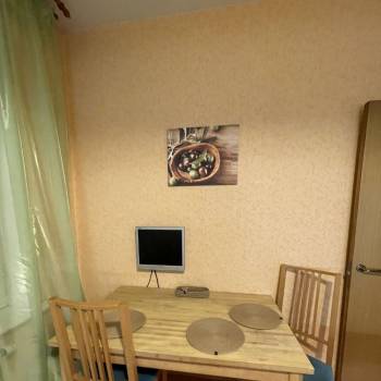 Продается 1-комнатная квартира, 52 м²