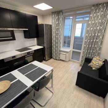 Сдается 1-комнатная квартира, 40 м²