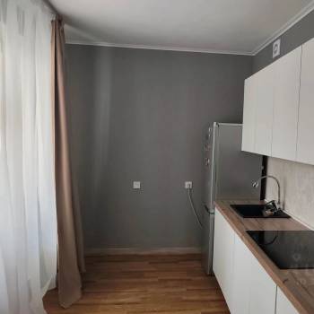 Сдается 1-комнатная квартира, 41 м²