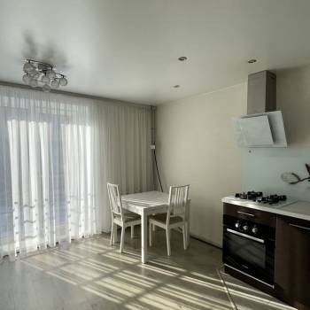 Сдается 1-комнатная квартира, 38 м²
