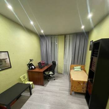 Сдается Многокомнатная квартира, 100 м²
