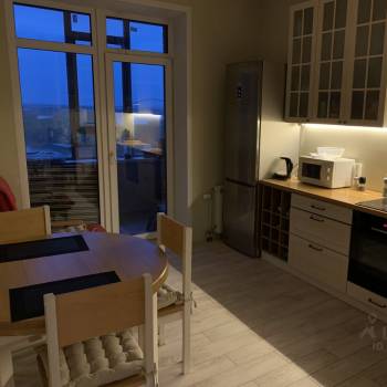 Сдается 1-комнатная квартира, 40,6 м²