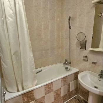 Сдается 1-комнатная квартира, 46 м²