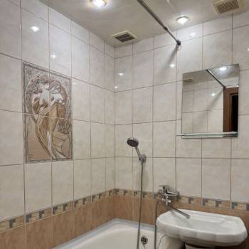 Сдается Многокомнатная квартира, 57 м²