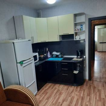 Продается 1-комнатная квартира, 37,5 м²