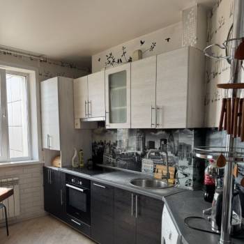 Сдается 1-комнатная квартира, 46 м²
