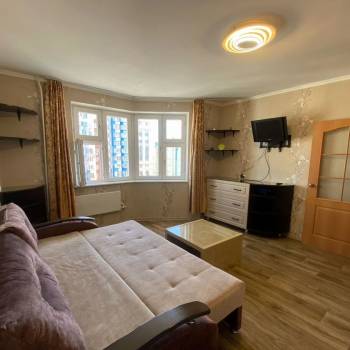 Сдается 1-комнатная квартира, 40,7 м²