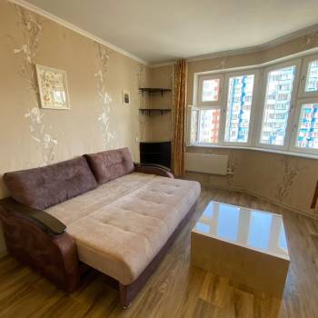 Сдается 1-комнатная квартира, 40,7 м²