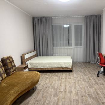 Сдается 1-комнатная квартира, 49 м²