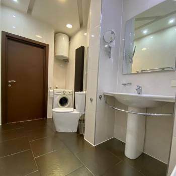 Продается 2-х комнатная квартира, 60 м²