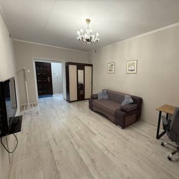 Сдается 1-комнатная квартира, 40 м²