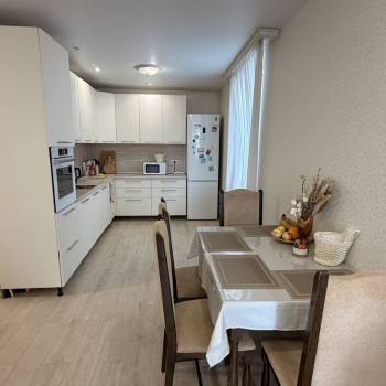 Сдается 2-х комнатная квартира, 60 м²