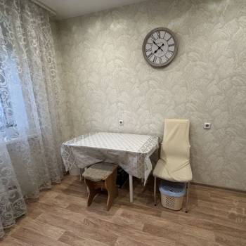 Сдается 1-комнатная квартира, 42 м²