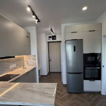 Сдается 1-комнатная квартира, 51,8 м²