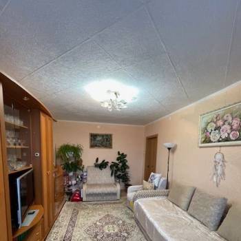 Продается 1-комнатная квартира, 42,2 м²
