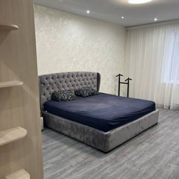 Сдается 1-комнатная квартира, 54 м²