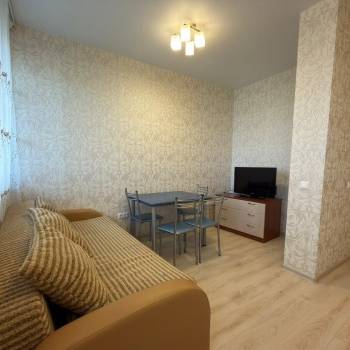Сдается Многокомнатная квартира, 100 м²