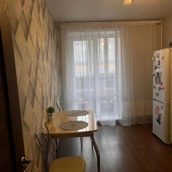 Сдается 1-комнатная квартира, 38 м²