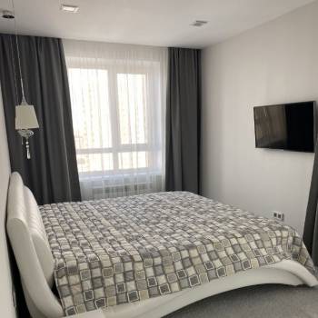 Сдается 2-х комнатная квартира, 65 м²