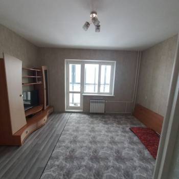 Сдается 2-х комнатная квартира, 75 м²