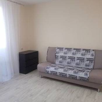 Сдается 1-комнатная квартира, 39 м²