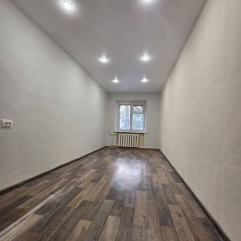 Продается 3-х комнатная квартира, 56 м²