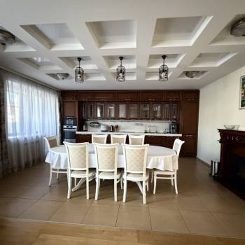 Сдается Многокомнатная квартира, 133,6 м²