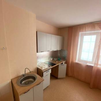 Сдается Многокомнатная квартира, 90 м²